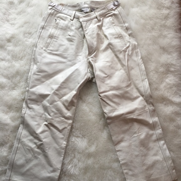 Newport News Pants - NewPort News White Leather Capris